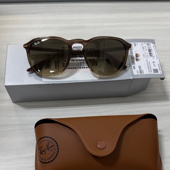 Ray-Ban Brown Sunglasses with Tan Case rb2203 - Picture 1 of 5